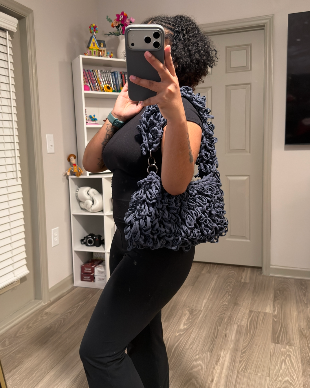 Charcoal Gray / Chic